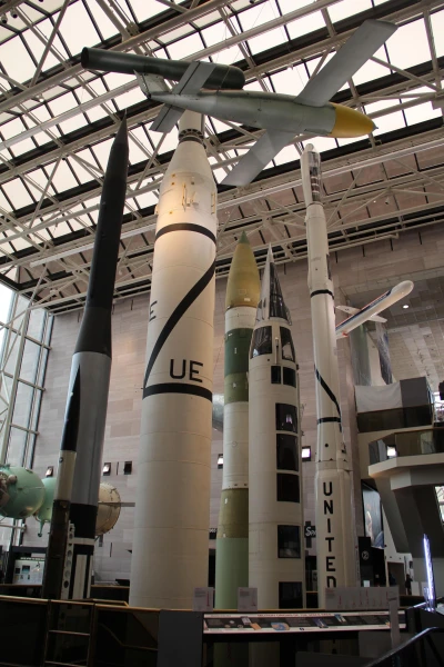 США. Музеи Вашингтона. Музей космонавтики и аэронавтики.