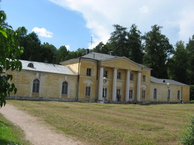 Малый дворец "Каприз"