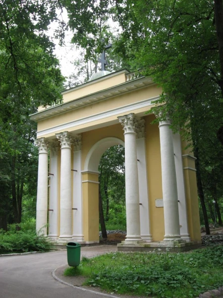 Святые ворота 1823-24г. Арх. Е.Тюрин