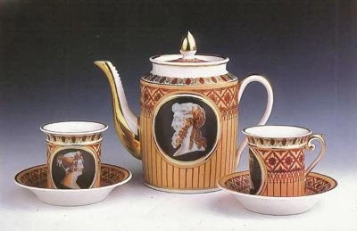 Предметы из чайного сервиза- «Антиковый». Фарфоровый завод Юсупова. 1824-1829 гг.