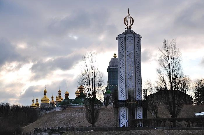 Мемориал жертвам голодомора "Свеча памяти"