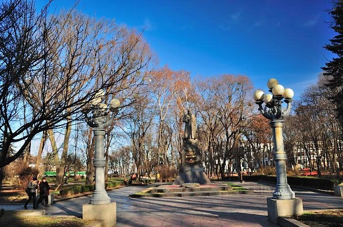 Мариинский парк