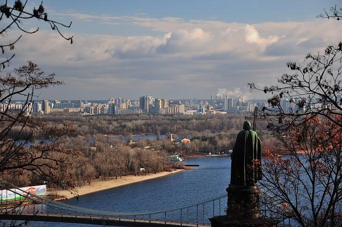 Памятник князю Владимиру