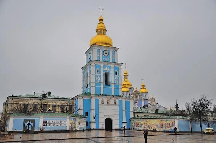 Михайловский Златоверхий монастырь