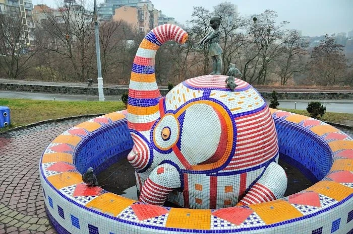 Пейзажная аллея