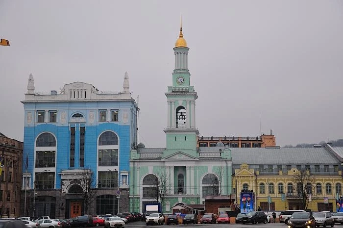 Контрактовая площадь