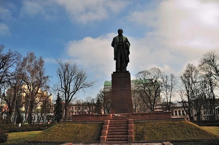 Памятник Шевченко