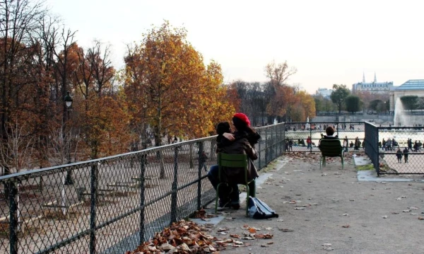 Love story в парке Тюильри