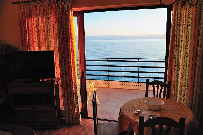 Отель-апартаменты «Apartamentos Mediteraneo» 3*