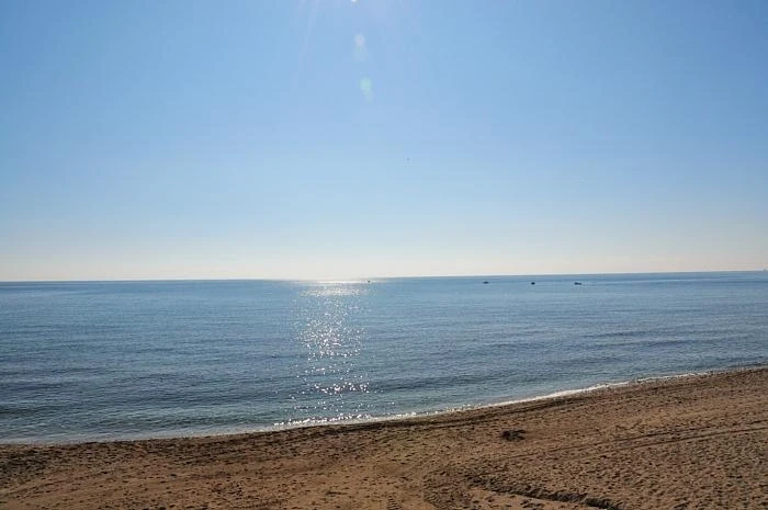 Море