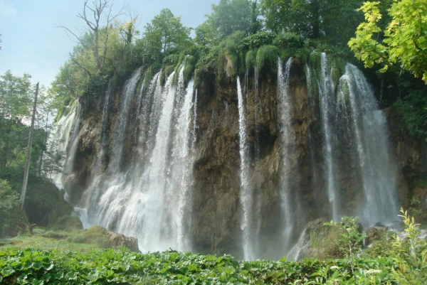 Плитвицы красивый водопад