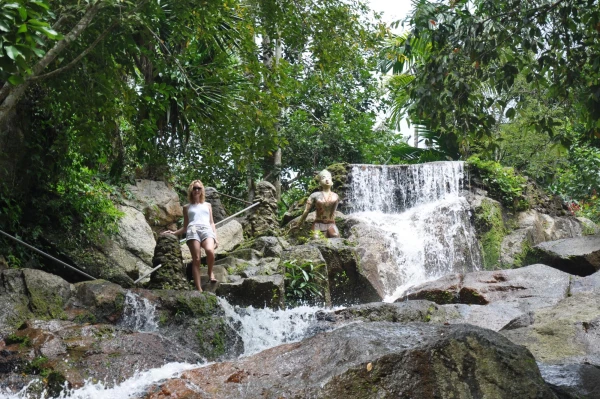 Khowyai waterfall