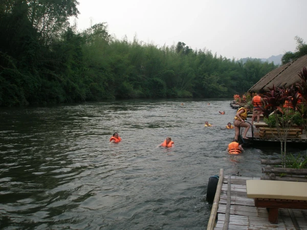 На реке Квай