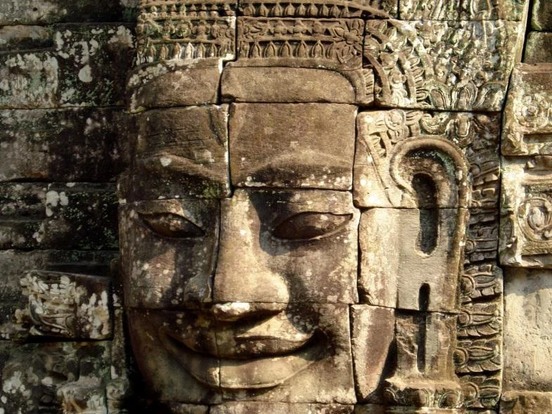 Cambodian Chronicles. Ангкор - большой круг.