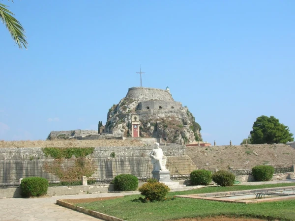 старая крепость в Керкире