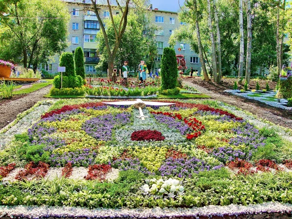 Одна из самых интересных композиций 1812-2012 ПОДВИГАМ ДОБЛЕСТИ СЛАВА, ЧЕСТЬ, ПАМЯТЬ (г.Видное)