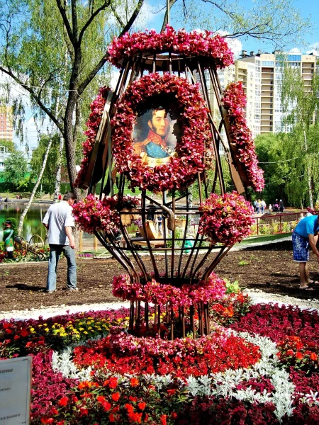 Композиция ГЕНЕРАЛАМ ДВЕНАДЦАТОГО ГОДА