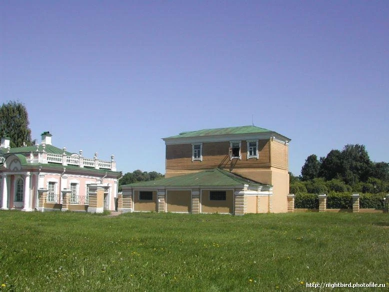 Кусково, 2004 г. Каретный сарай.