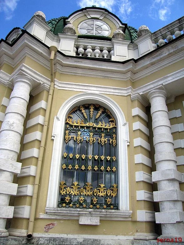 Кусково, 2007 г. Грот.