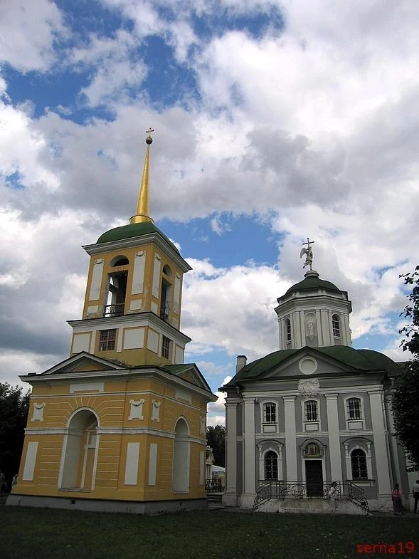 Кусково, 2007 г. Церковь и колокольня.