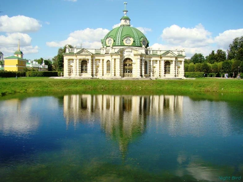 Кусково, 2012. Грот.