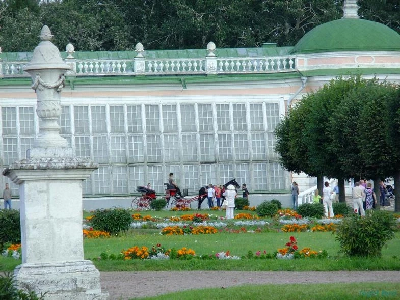 Кусково, 2012. Большая каменная оранжерея.