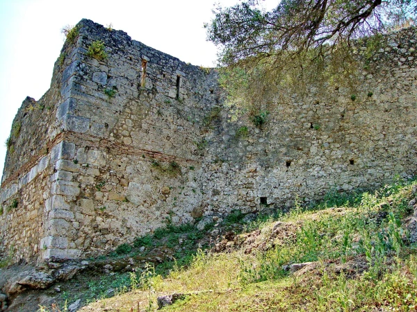 ГАРДИКИ. Византийская крепость XIII в.