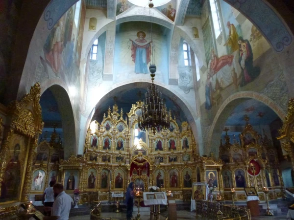 Внутри собора.