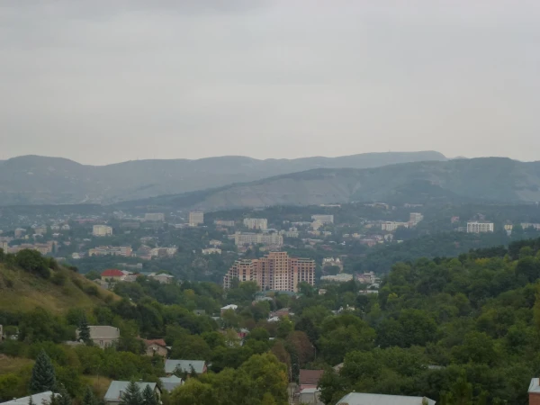 Смотровая площадка у Армянской церкви.