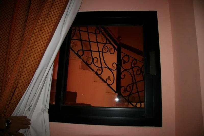 окно