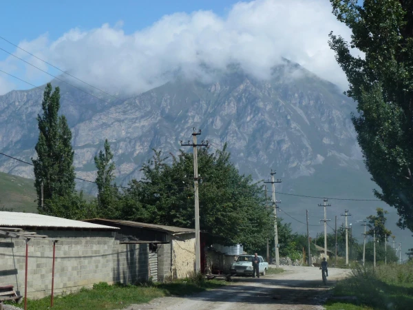 Осетинское селение.
