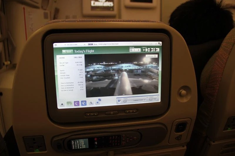 Камеры в разных частях самолета