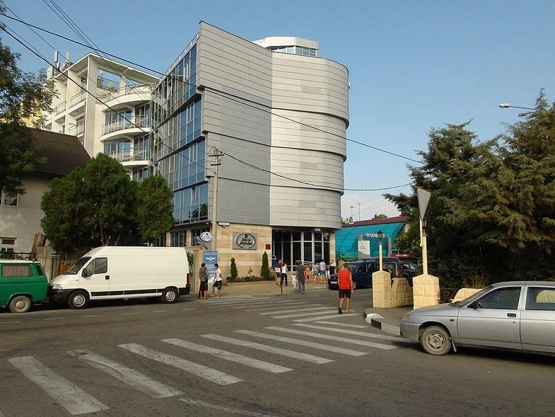 много очень новостроек