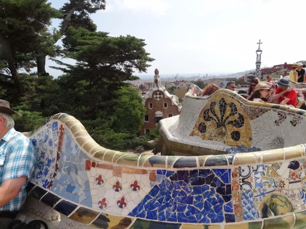 Скамейка Гауди 160м