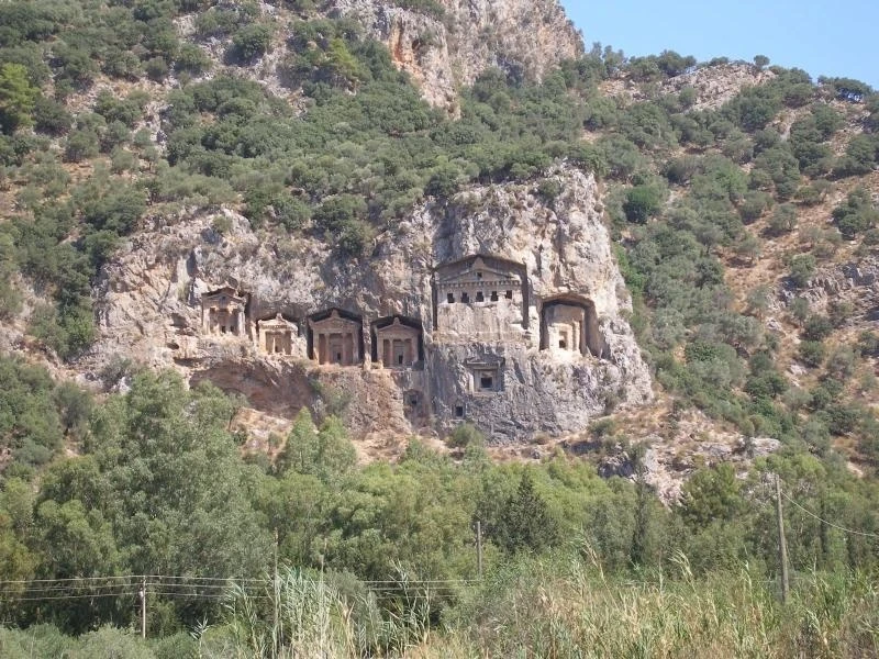 Ликийские гробницы (Дальян)