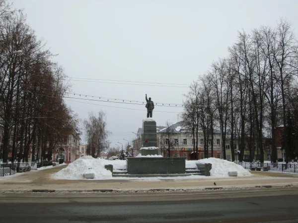 Старый памятник