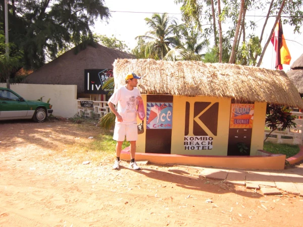 Kombo Beach Hotel ***