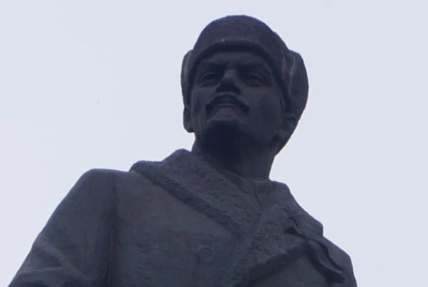 Ленин в зимнем 