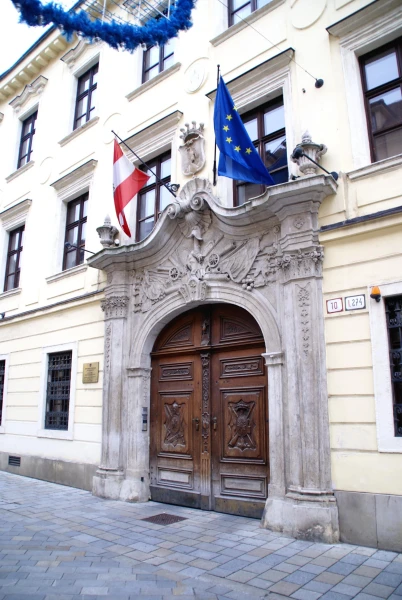 Братислава