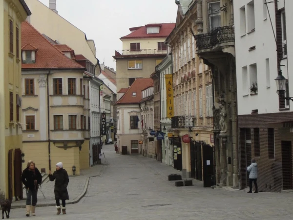 Братислава