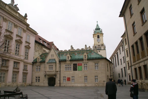 Братислава