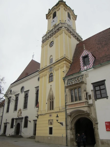 Братислава