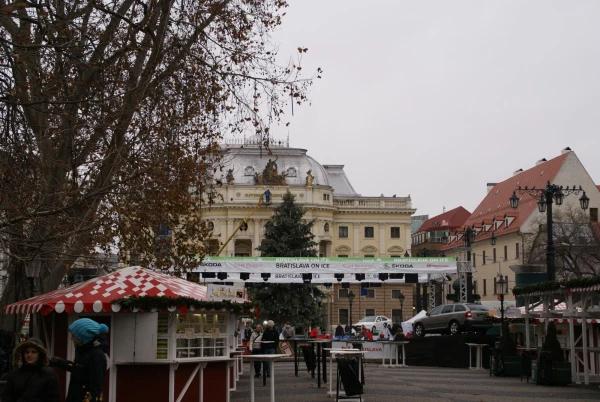 Братислава