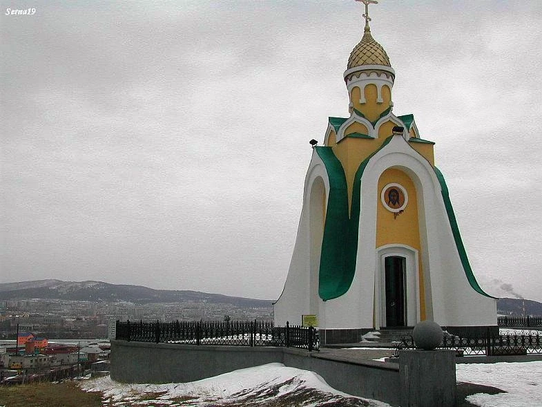 Часовня  Александра Невского на Титовской сопке. 2006 г.