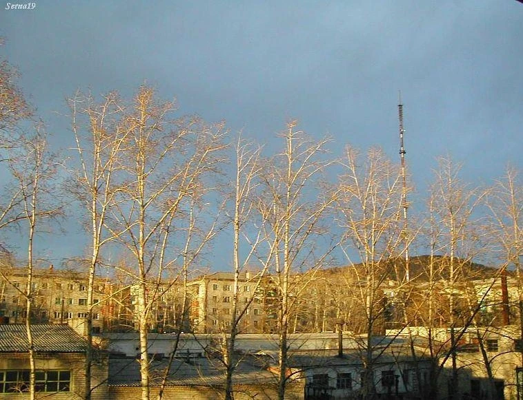 Вид из нашего окна на телевышку. 2006 г.