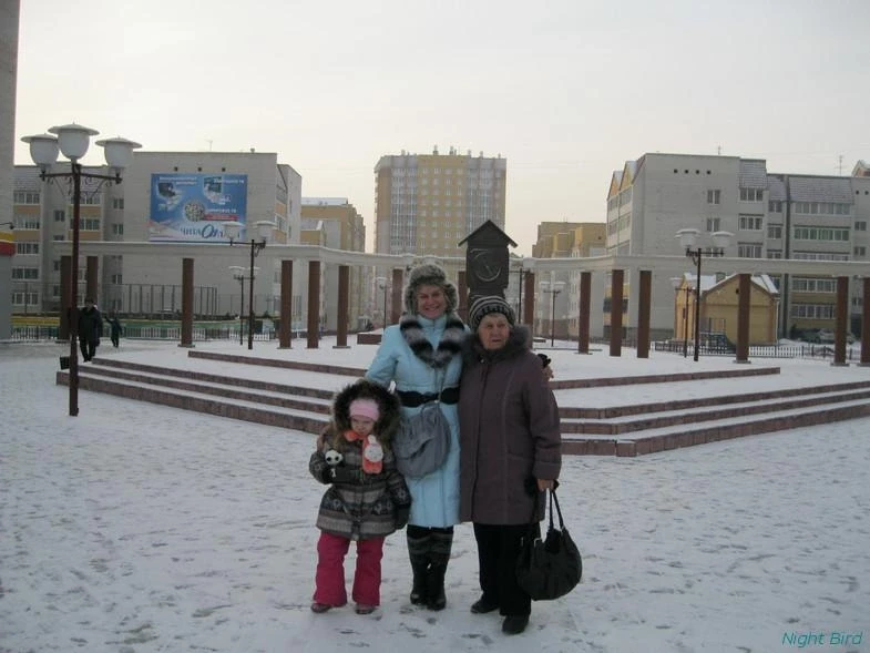 Жилой комплекс *Октябрьский* (раньше здесь был к/театр *Октябрь*). 2012 г.