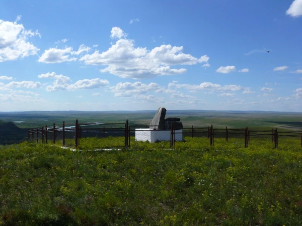 Роман Тарновский - Памятный камень Бабаже Батору