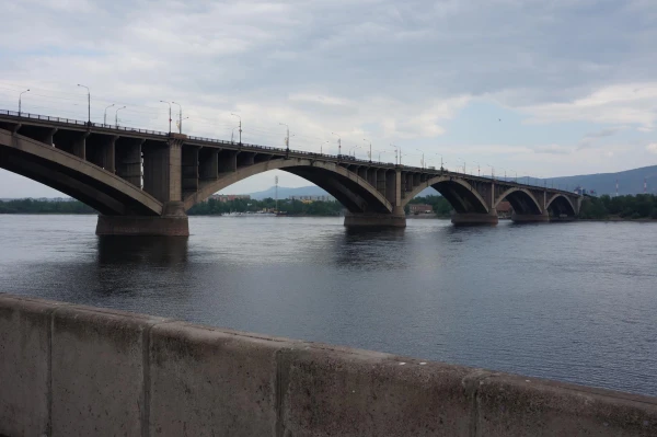 Мост с купюры
