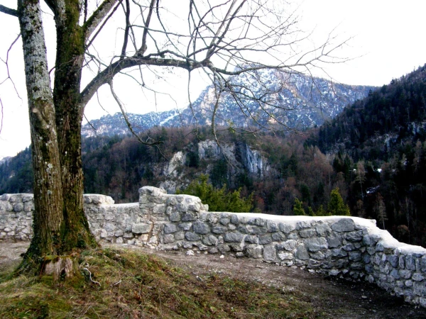 В крепости