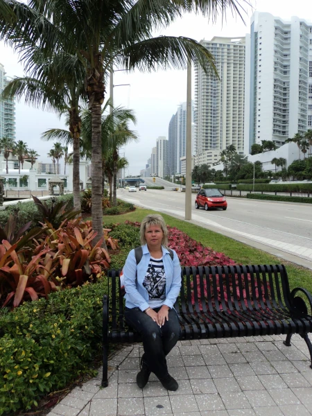 Майами Бич. Sunny Isles. Коллин авеню.
